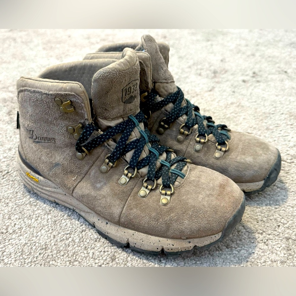 Danner Mountain 600 Hiking Boots